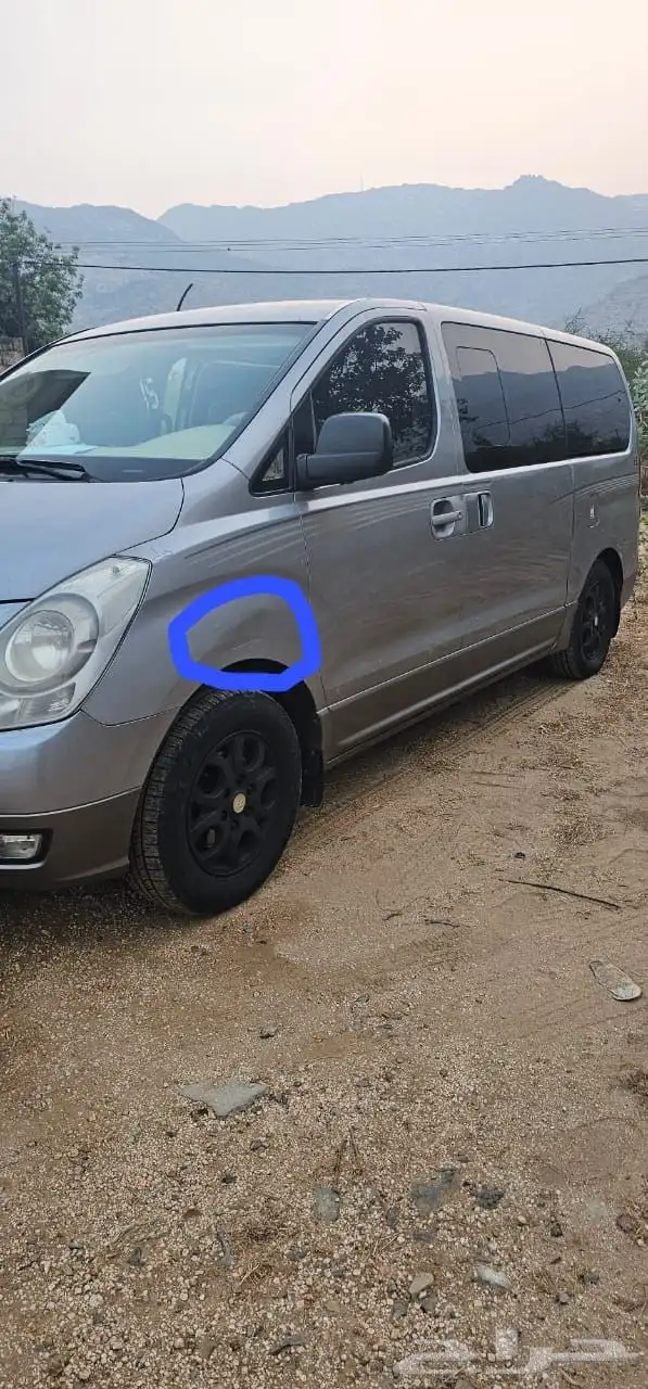 باص هونداي H1 2015 فضي 5