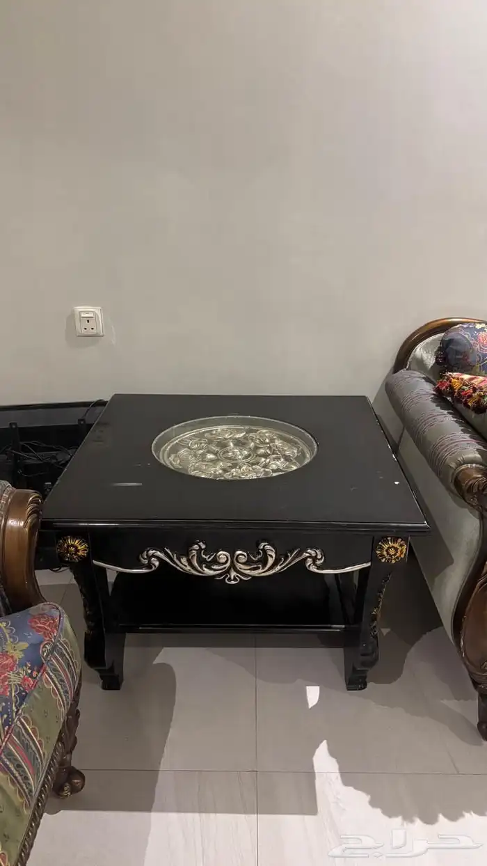 كنب وطاولات للبيع 4