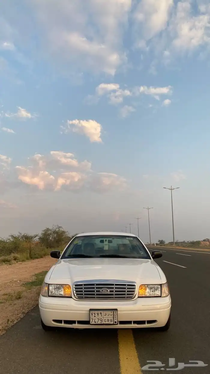 فورد فكتوريا 2010 مخزن ( تم البيع ) 1