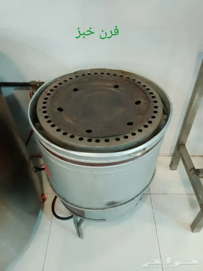معدات مطعم شبه جديده 0
