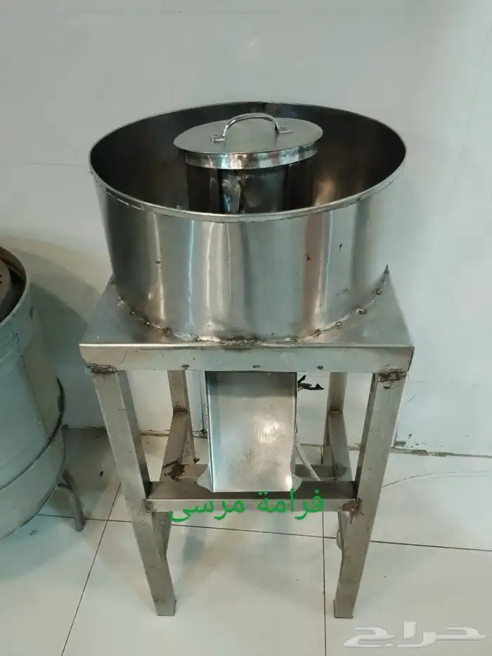 معدات مطعم شبه جديده 3