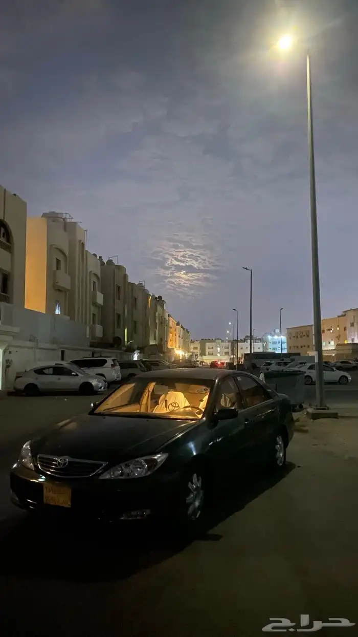 كامري 2002 أمريكي 6 سلندر . قير اوتماتيك 3