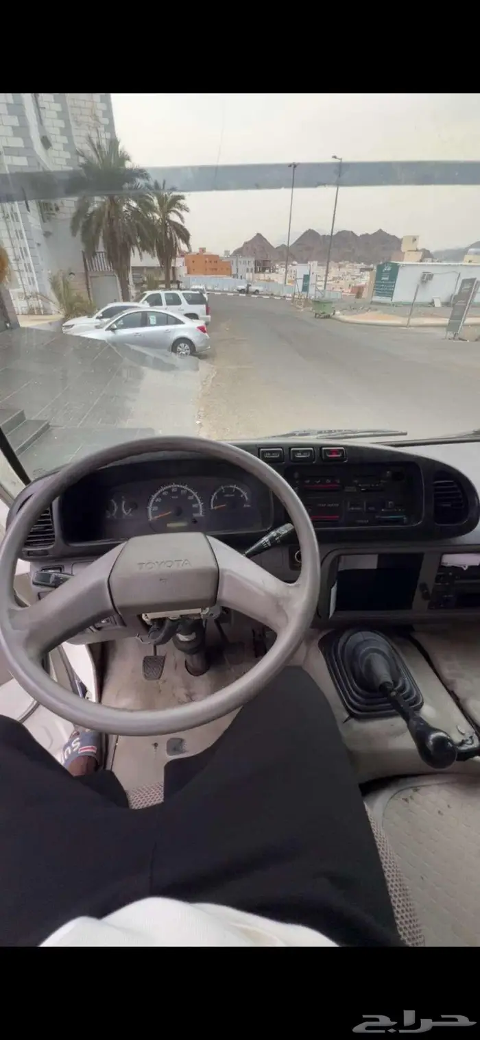 باص كوستر للايجار 1