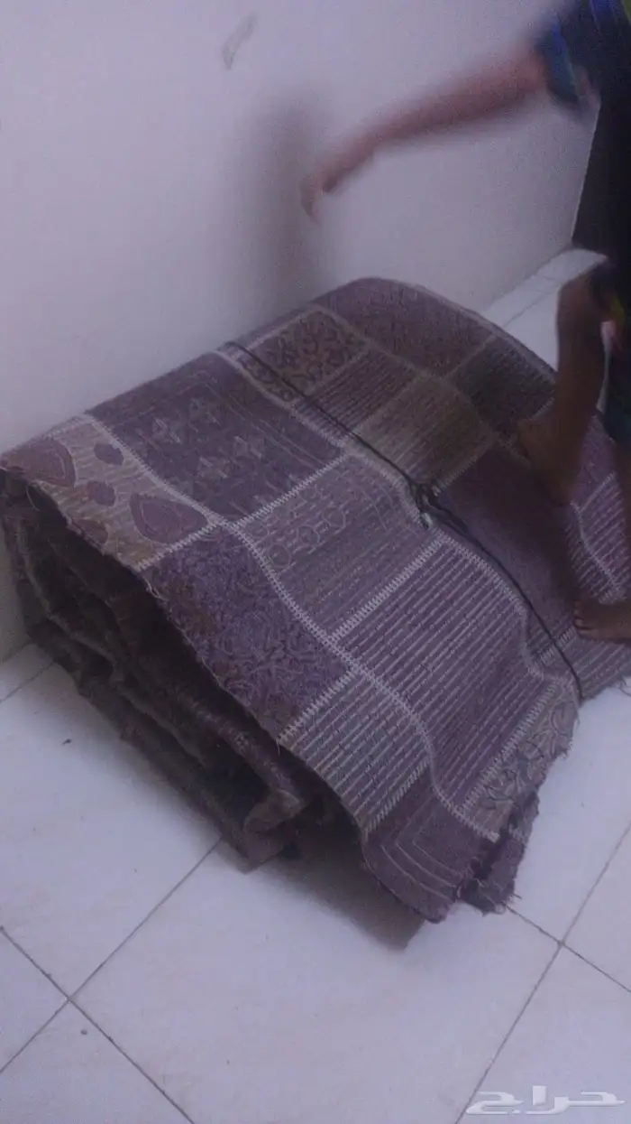 فرشة مستعمل نظيفة مرة 4  5 متر ب 100 ريال 3