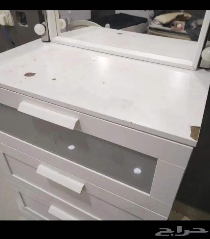 للبيع المستعجل دولاب وسرير وتسريحه 0