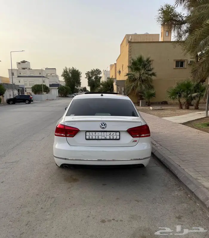 للبيع فلولكس واجن باسات 2014 2