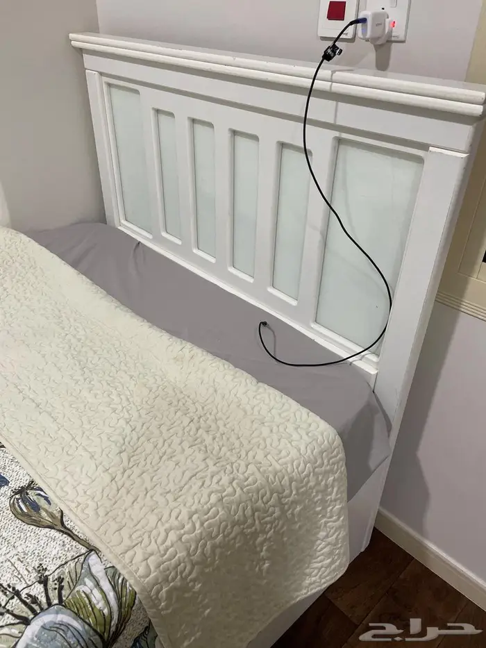 سرير مزدوج (نفر ونص ) للبيع 0