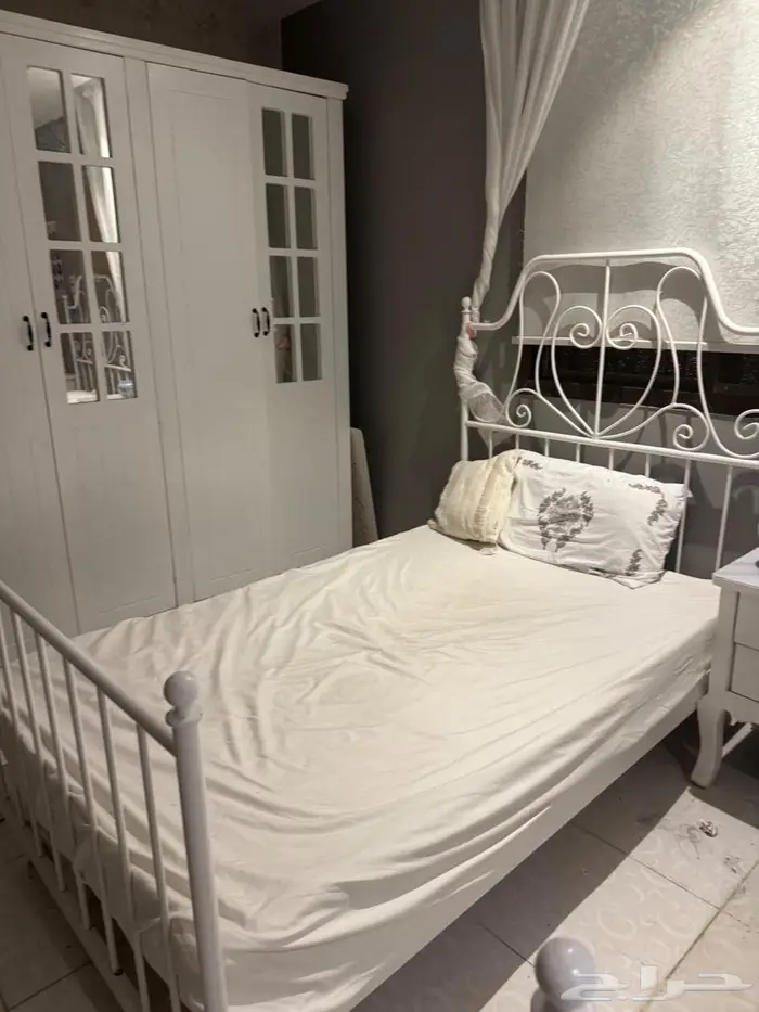 أثاث وأجهزة كهربائية مستعملة 23