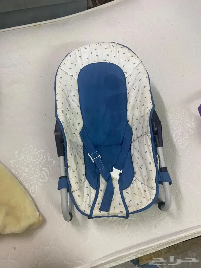 اشياء للبيبي حمالة وكرسي ومشاية 0