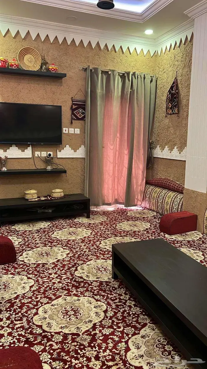 متوفر غرفه فاخرة حي الاجاويد مساحة 8 4 0