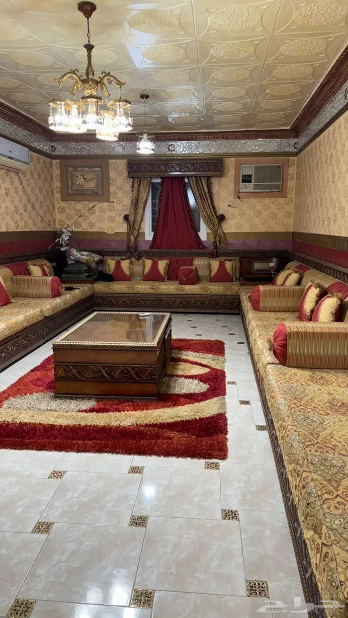 كنب للبيع 4 في 6 1