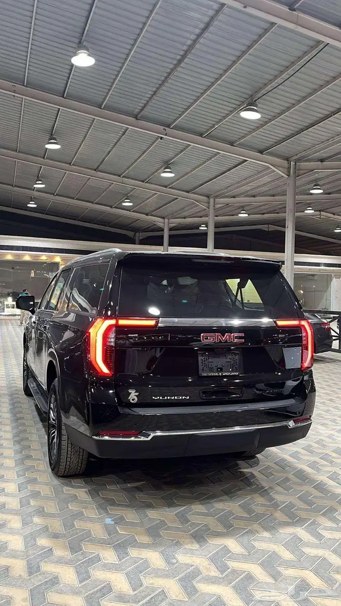 جيمس يوكن الفيشن طويل وارد قطري موديل 2025 3
