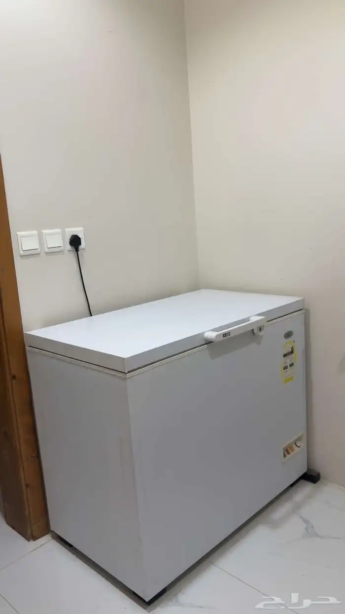 كنب طاولة طعام دولاب فريزر شاشة 65 7