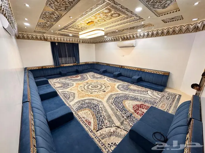 مجلس وسجاد للبيع 3