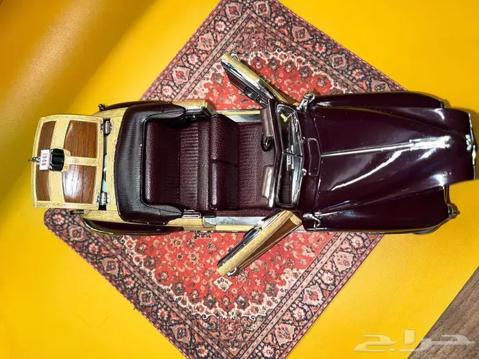 للبيع مجسم سيارة كرايزلر Chrysler Town Country 1948مقاس 1 24 12