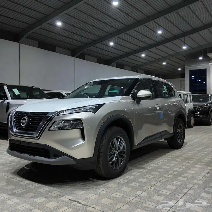 نيسان اكس تريل 5 او 7 7