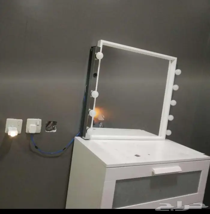 للبيع المستعجل دولاب وسرير وتسريحه 3