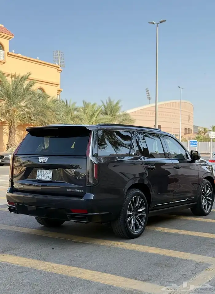 كاديلاك اسكاليد Sport 600 2023 وارد الجميح - شبه جديد 5