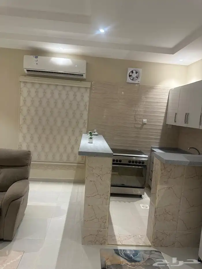 استوديو فاخر للإيجار الشهري بحي الصالحية 6