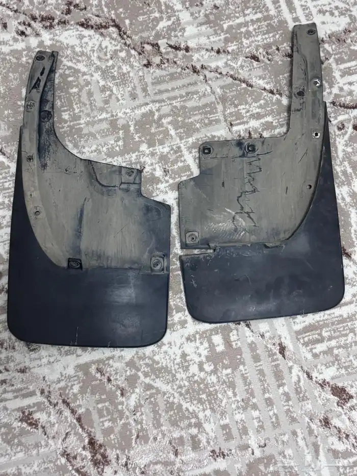 قطع غيار لاندكروزر ويارس 4