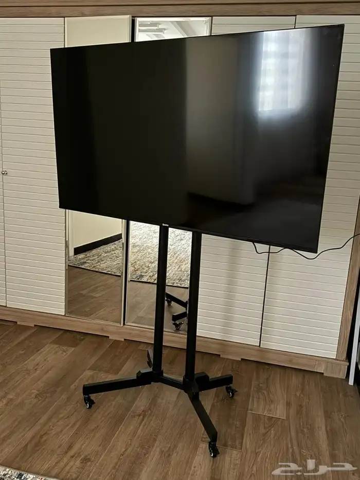 شاشه تلفزيون 65 بوصه جديده 1