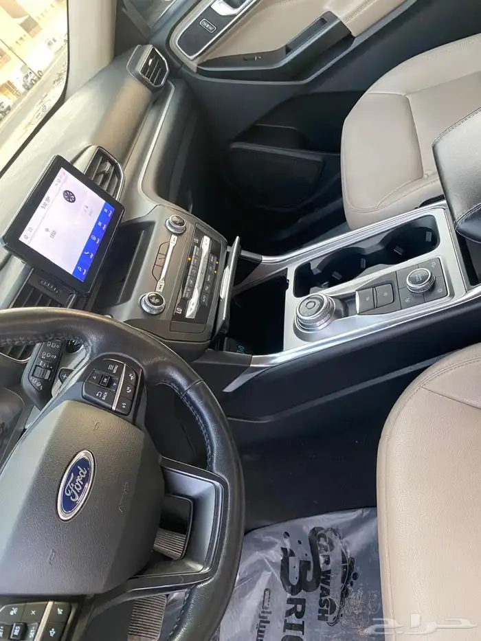 Ford Explore 2020 XLT Full option (توكيلات الجزيرة) 16