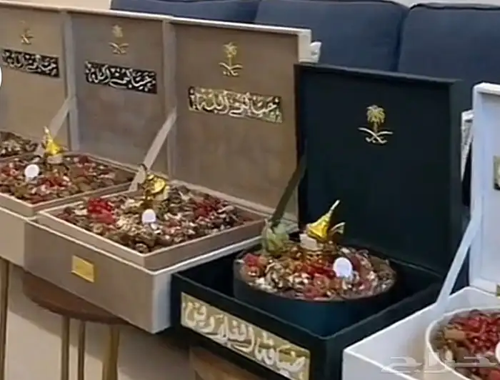 للبيع علب مخمل 2