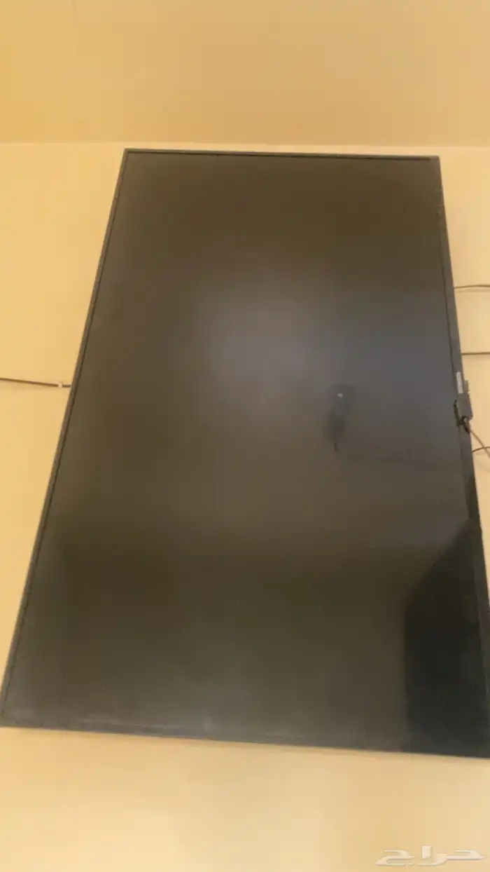 للبيع شاشه كبيره ودولاب 3