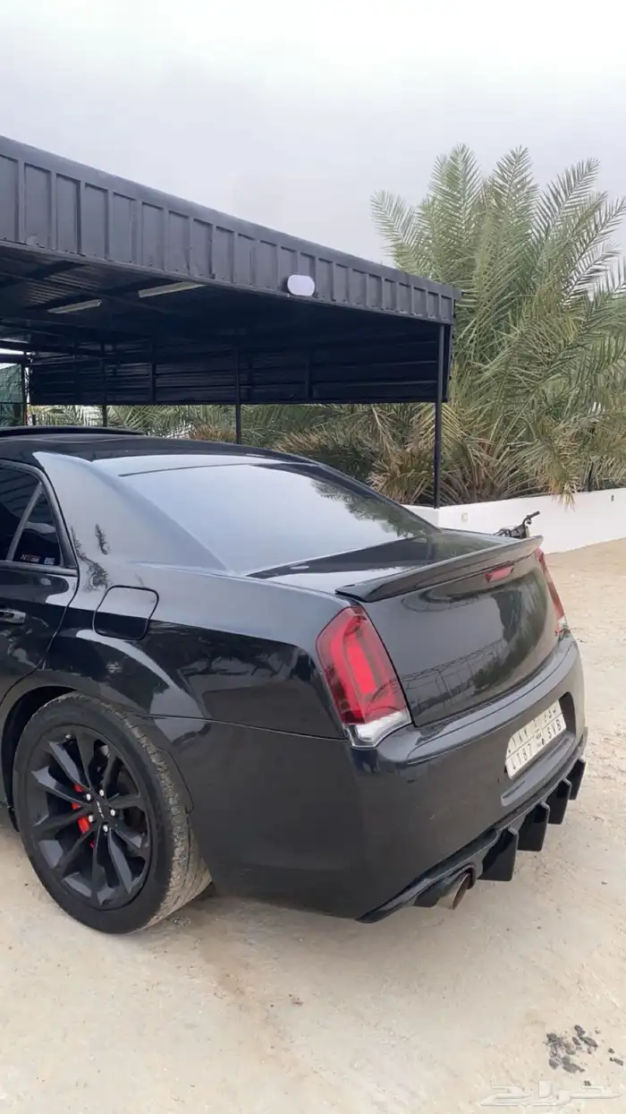 كرايزلر SRT 8 للبيع 11