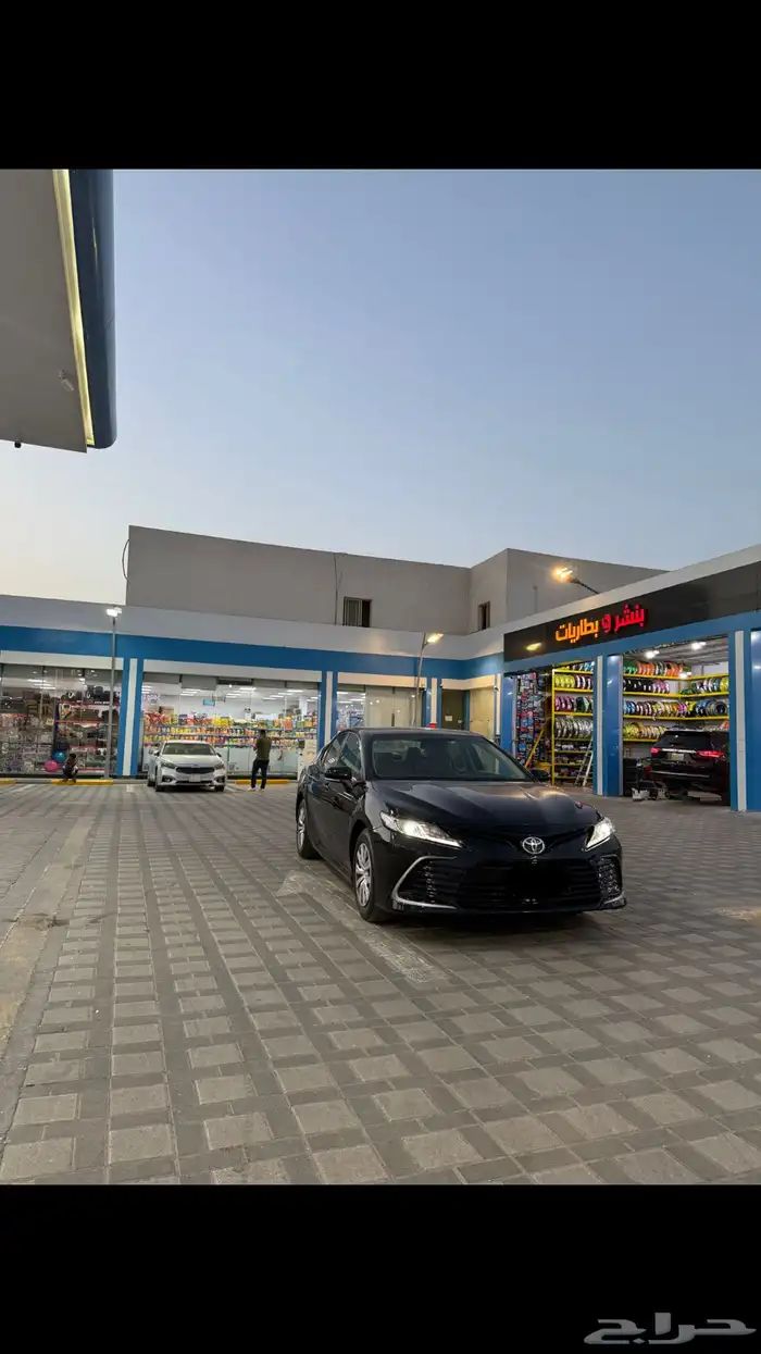 كامري اسود مديل 2023 2