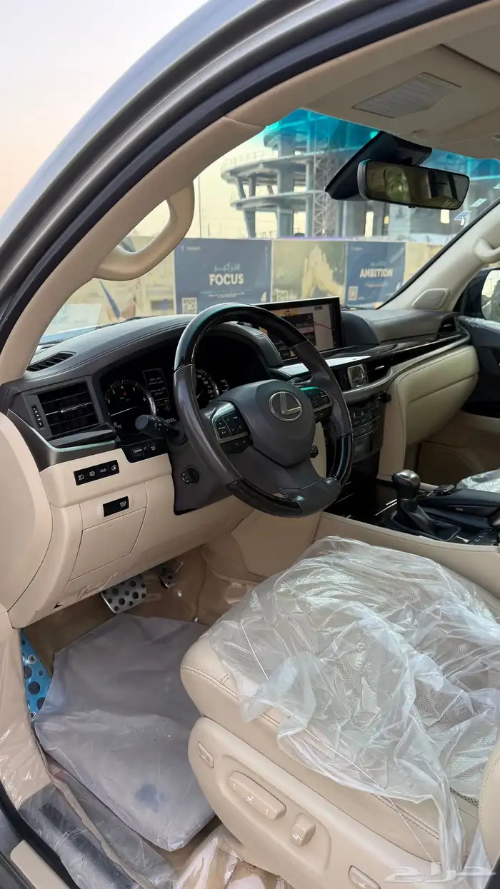 للبيع لكزس 2021 LX 570 S فل كامل سعودي 15