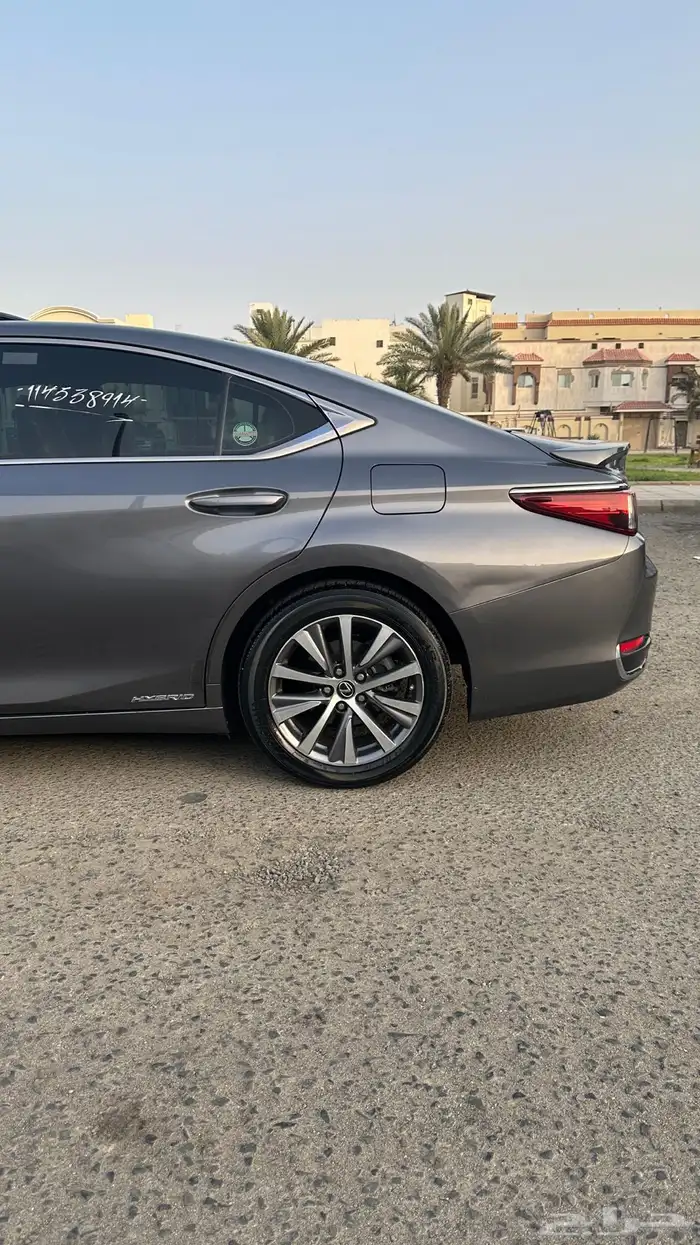 لكزس ES300H للبيع 3