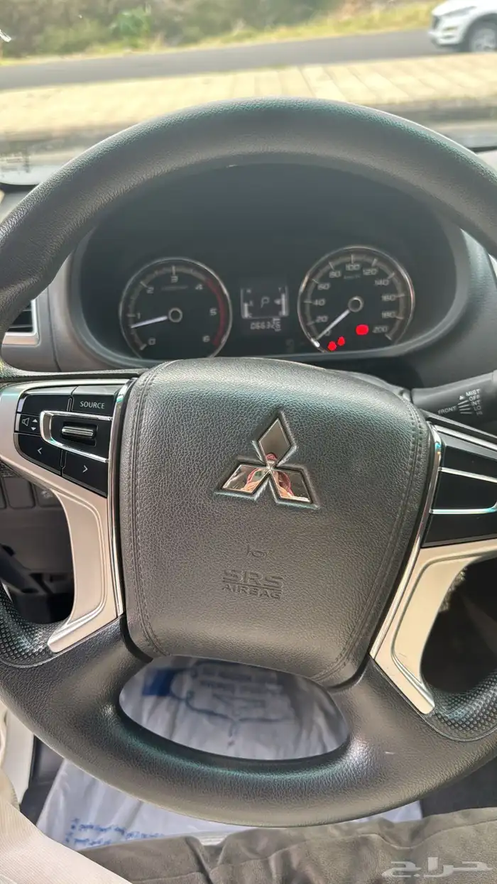 ميتسوبيشي 2022 دبل 11