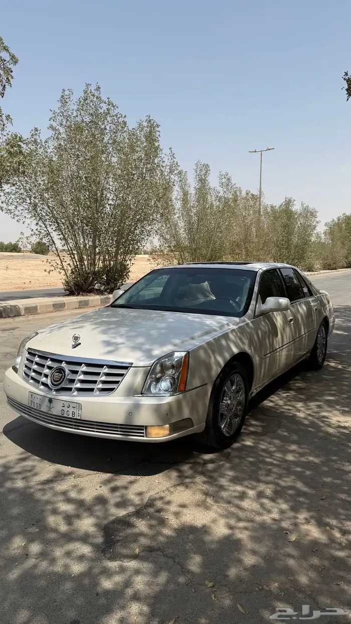 كاديلاك DTS بلاتينيوم بلوحة مميزة 2