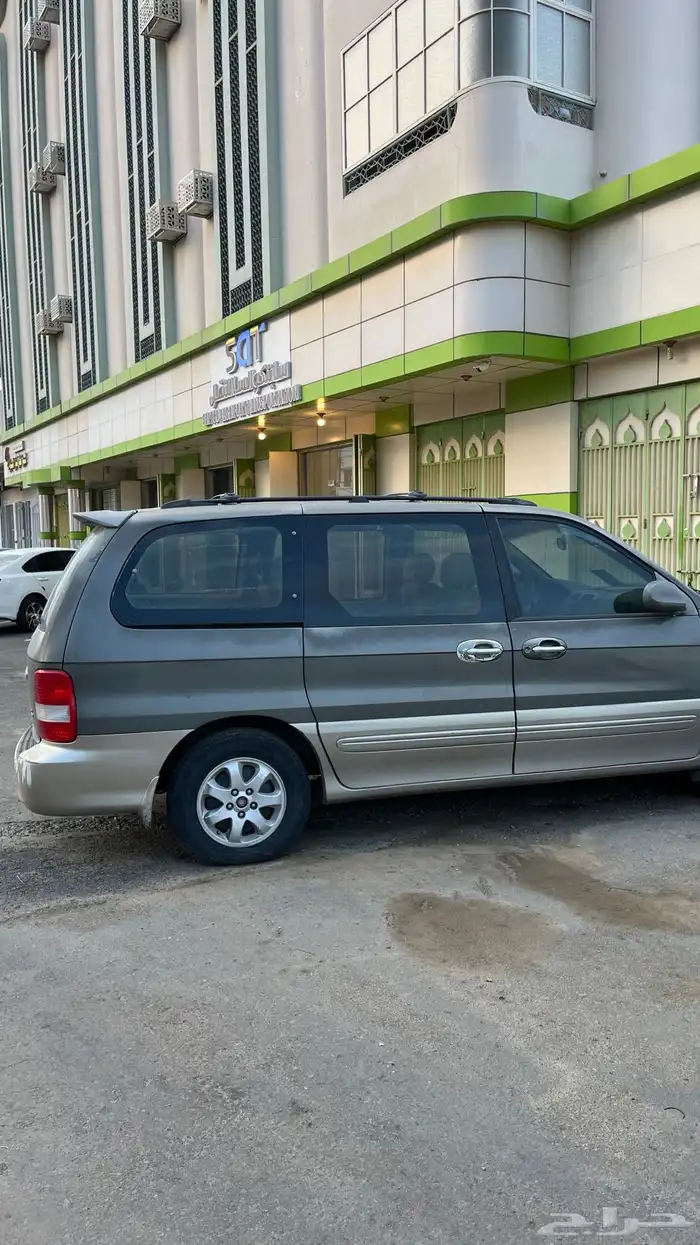 كيا كرنفال 2004 1