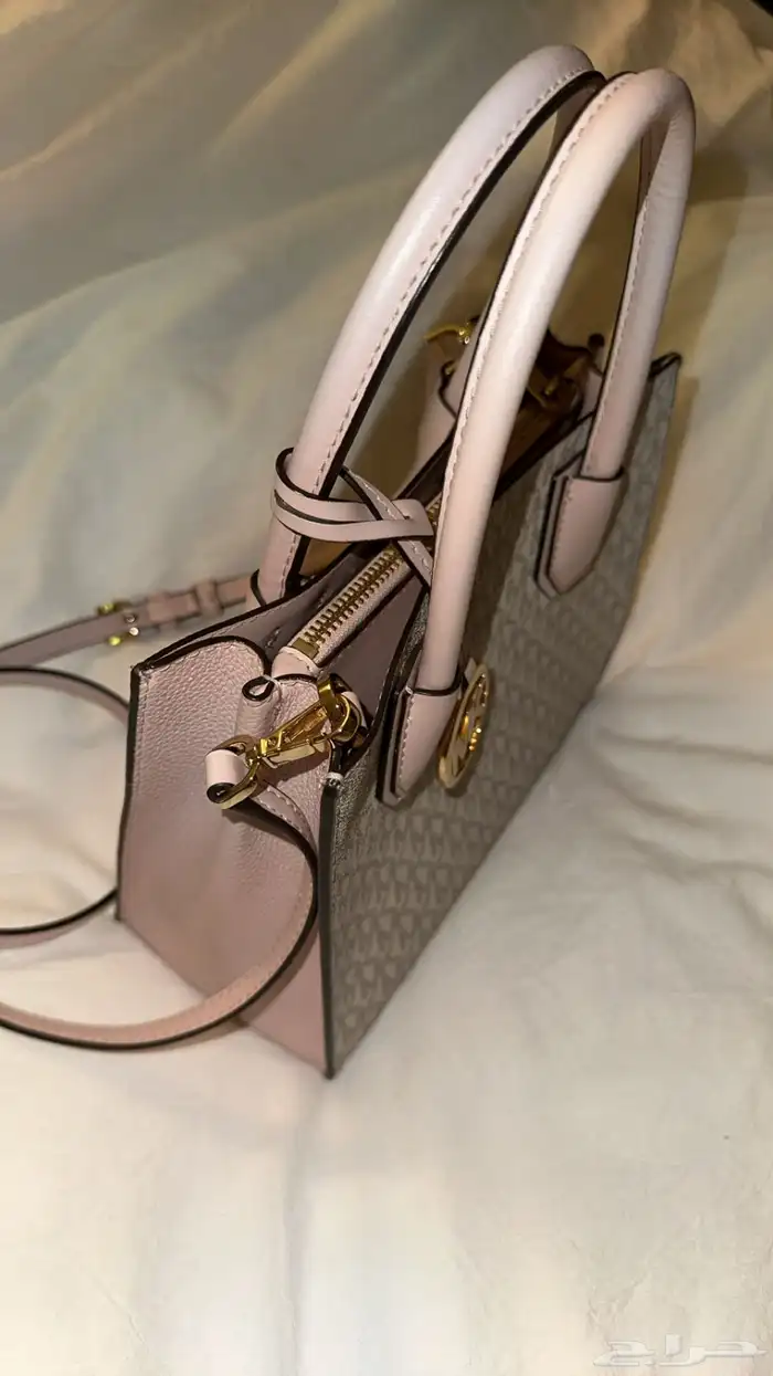 شنطة من Michael Kors أصلية 1