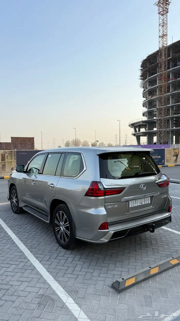 للبيع لكزس 2021 LX 570 S فل كامل سعودي 6