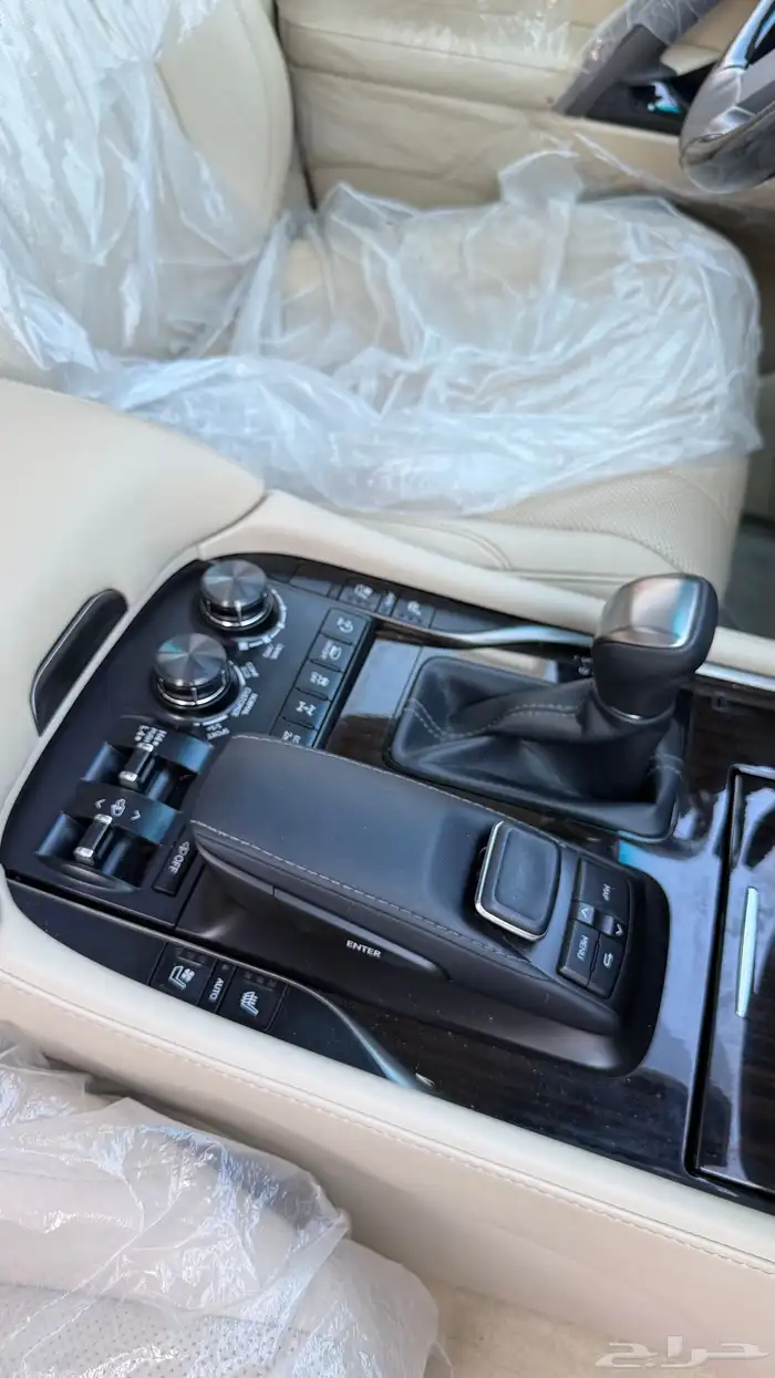 للبيع لكزس 2021 LX 570 S فل كامل سعودي 29