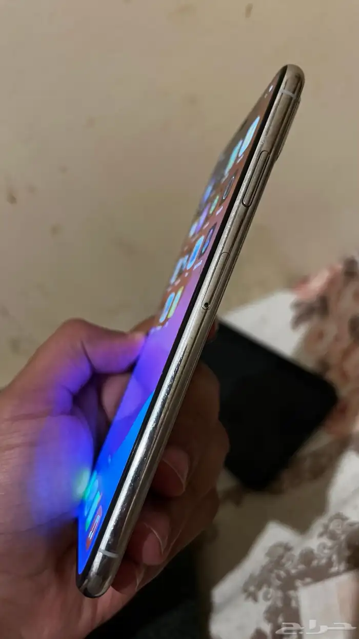ايفون xs max 64 قيقا 4