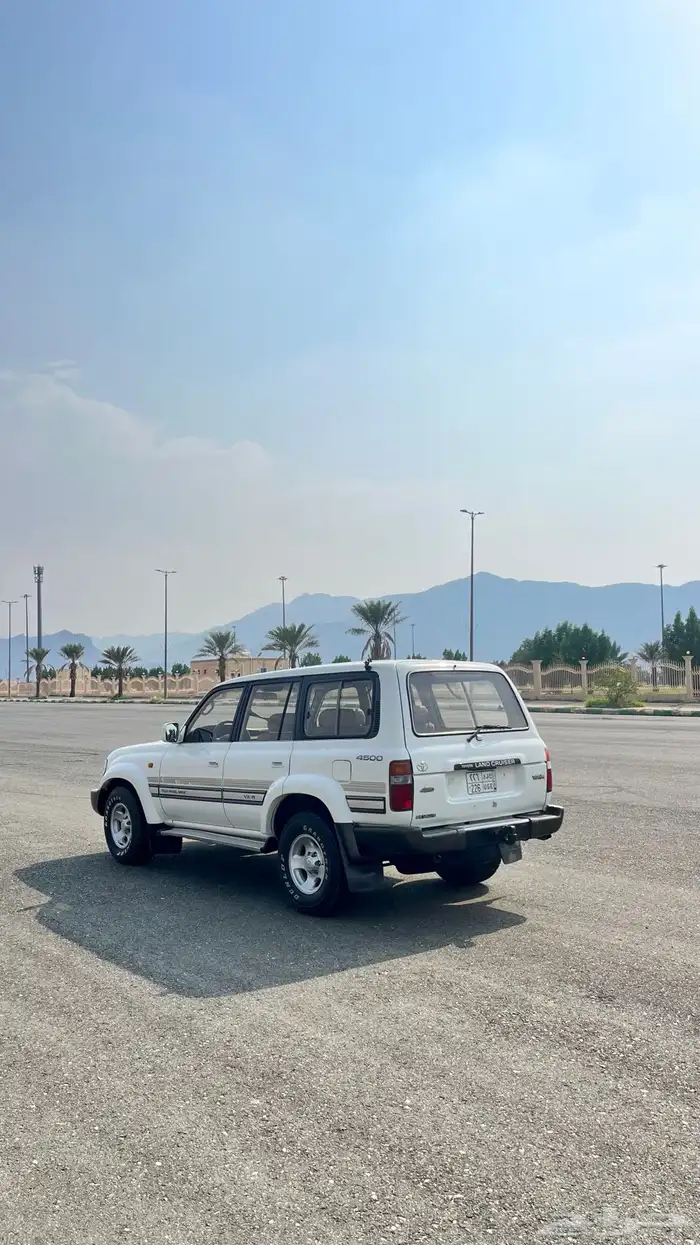 صالون لاند كروزر 96vxr 4