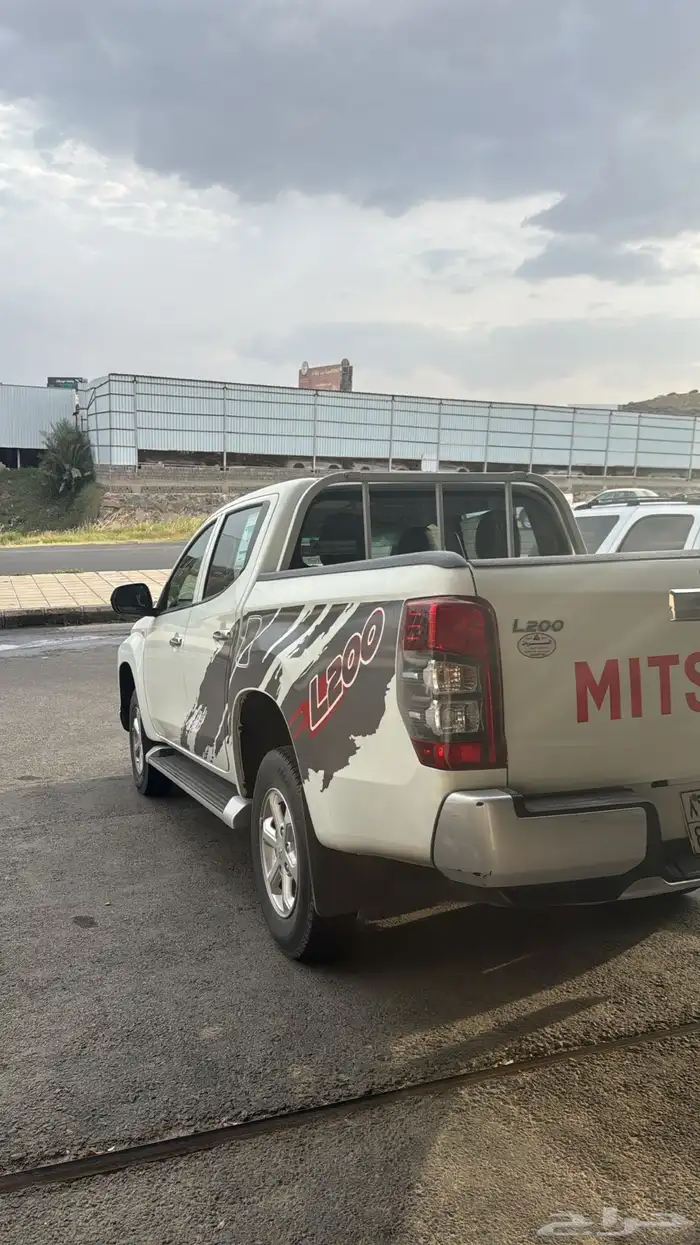 ميتسوبيشي 2022 دبل 5