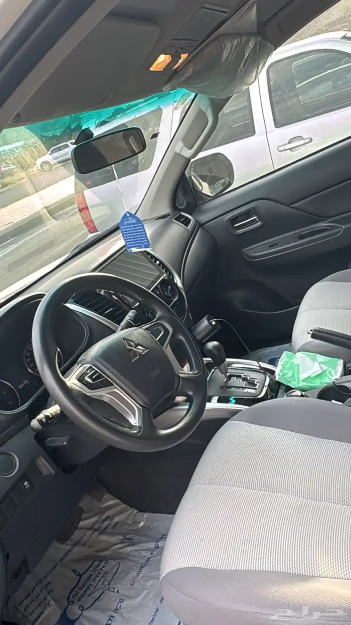 ميتسوبيشي 2022 دبل 8