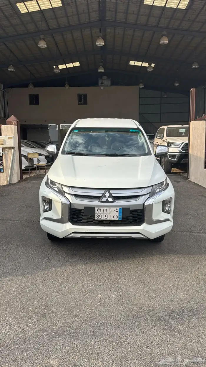 ميتسوبيشي 2022 دبل 1