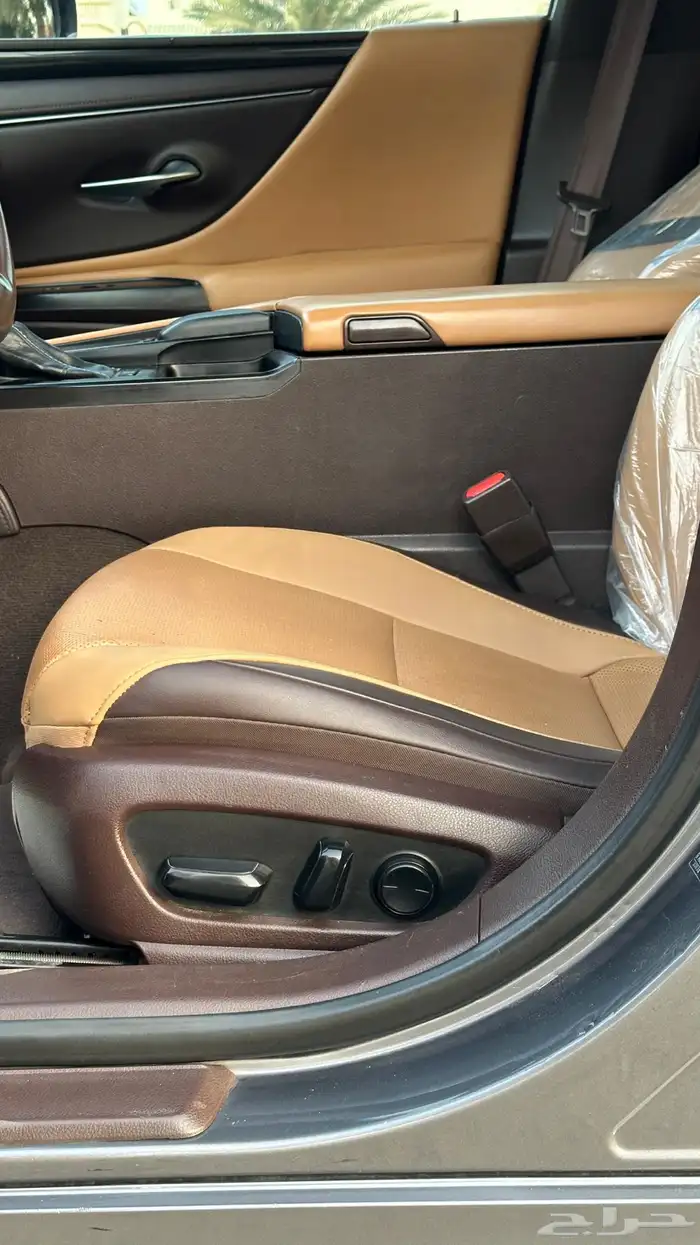 لكزس ES300H للبيع 17