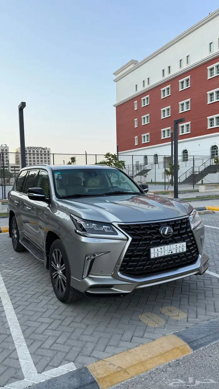 للبيع لكزس 2021 LX 570 S فل كامل سعودي 12