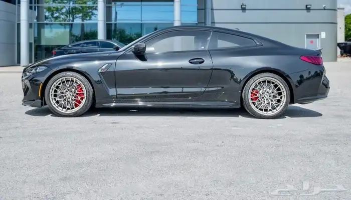 للبيع BMW - M4 - Cs موديل 2025 شبه اصفار وارد كندا 2