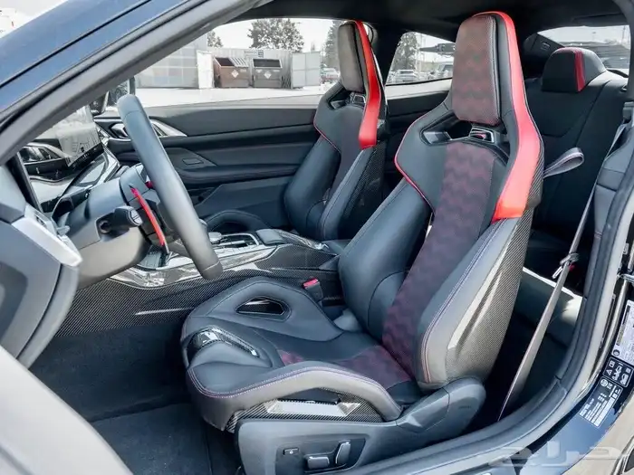 للبيع BMW - M4 - Cs موديل 2025 شبه اصفار وارد كندا 13