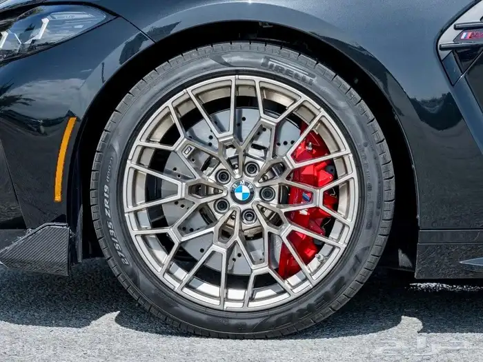للبيع BMW - M4 - Cs موديل 2025 شبه اصفار وارد كندا 7
