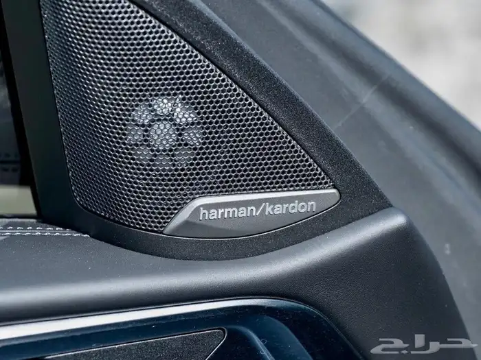 للبيع BMW - M4 - Cs موديل 2025 شبه اصفار وارد كندا 11