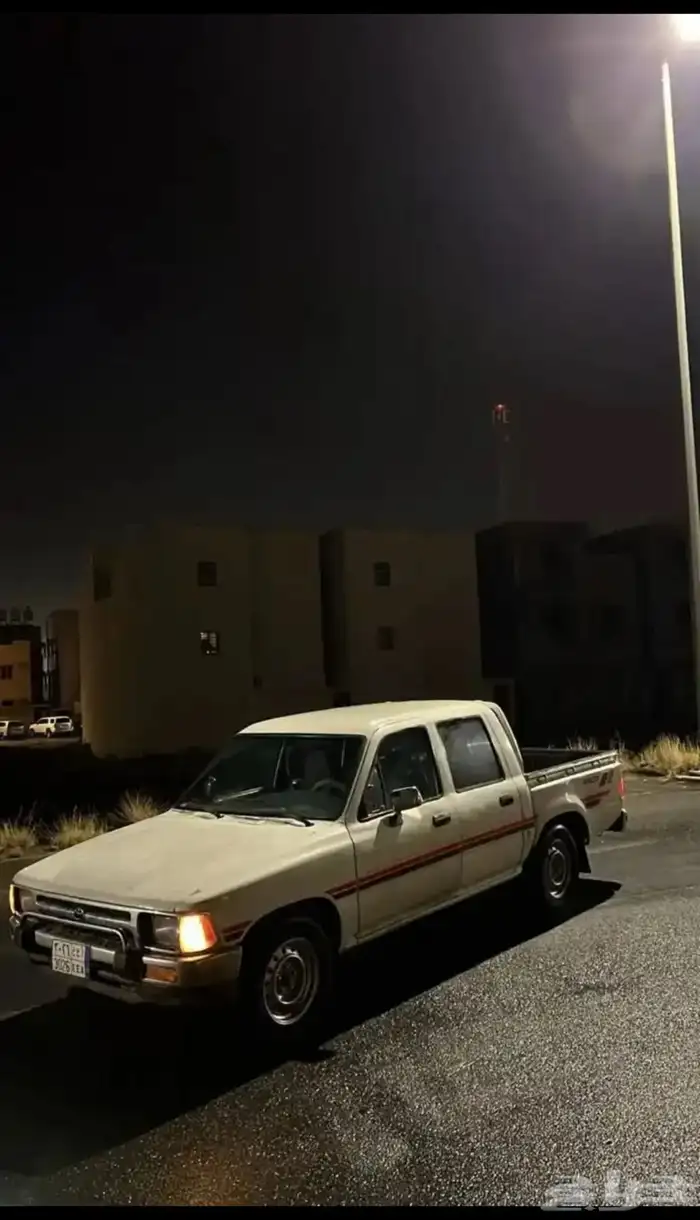 هايلكس 89 مجدمفحوص جاهزه للنقل مكيف تويوتا هايلكس 1989 0